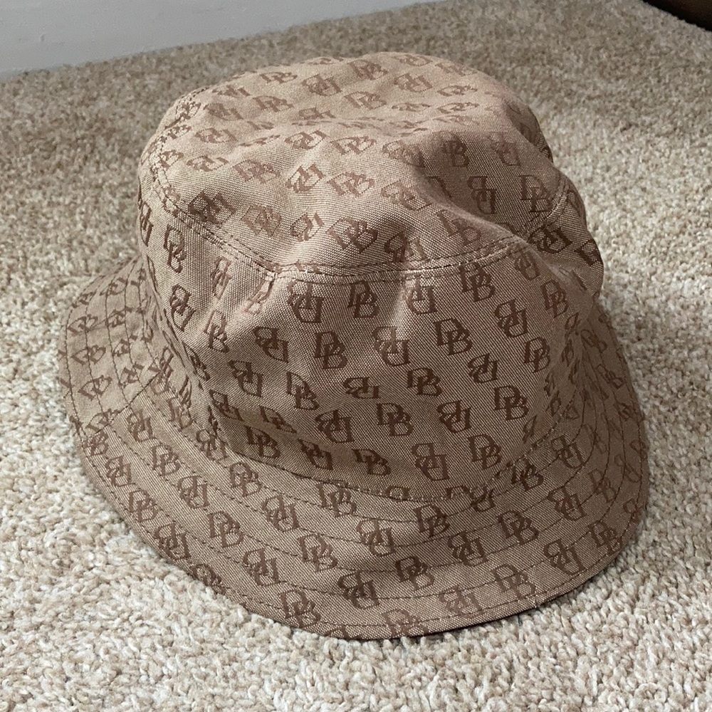 Reversible Dooney & Bourke Hat